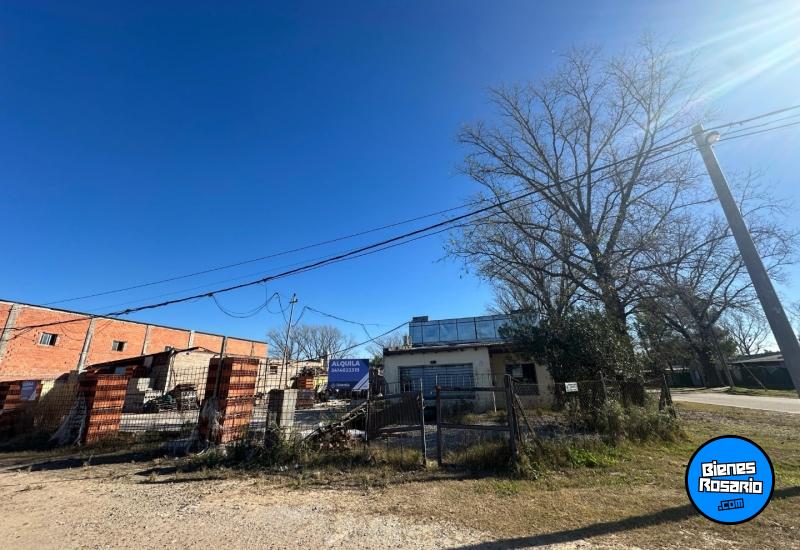 Galpones / Dep贸sitos - Roldan - Alquiler