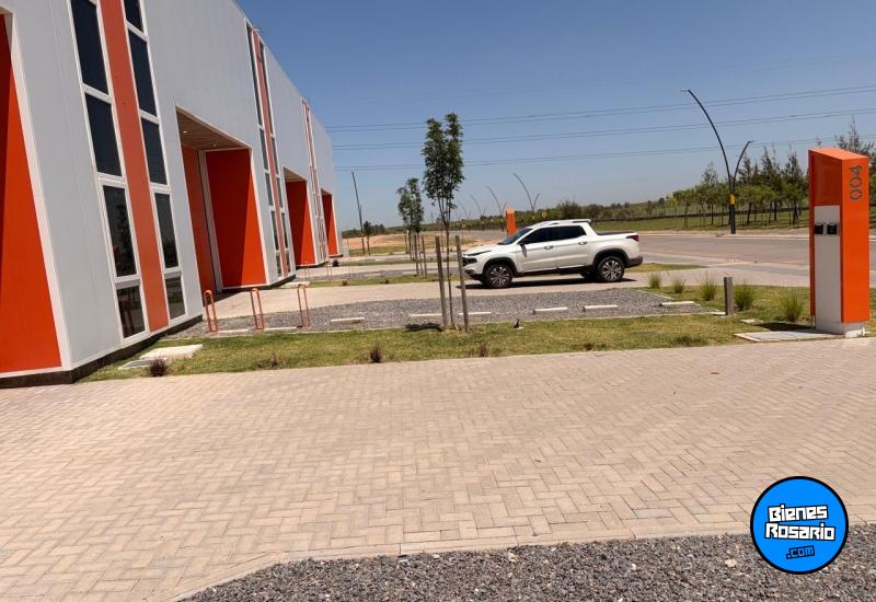 Galpones / Dep贸sitos - Funes - Alquiler