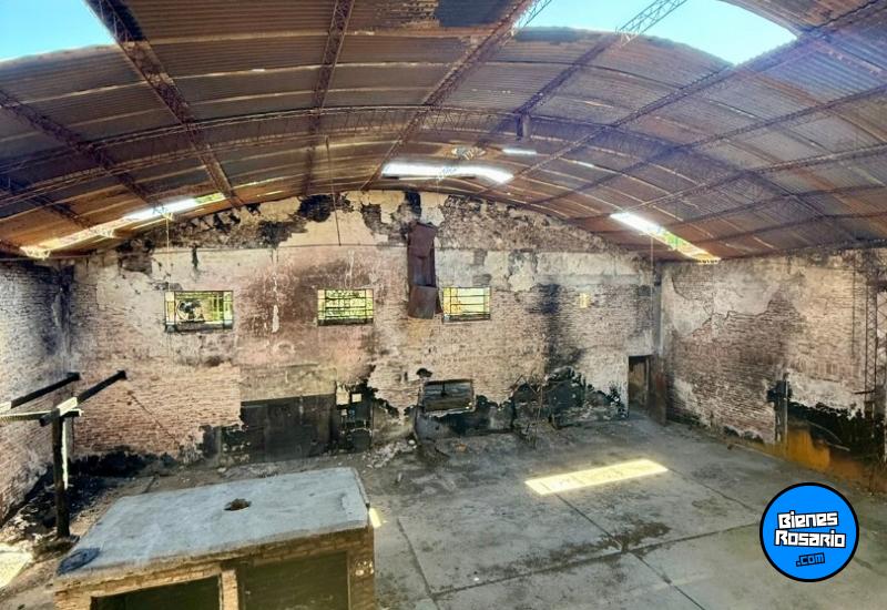 Galpones / Depósitos - Rosario - Venta