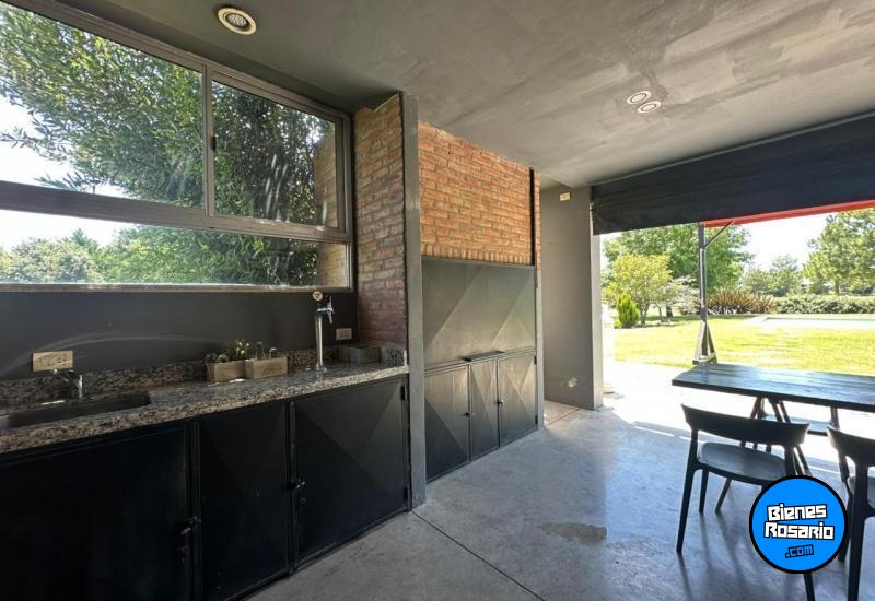 Casas - Rosario -  Alquiler