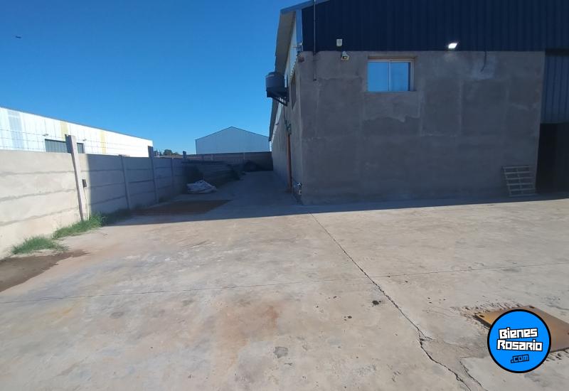 Galpones / Depósitos - Rosario - Venta