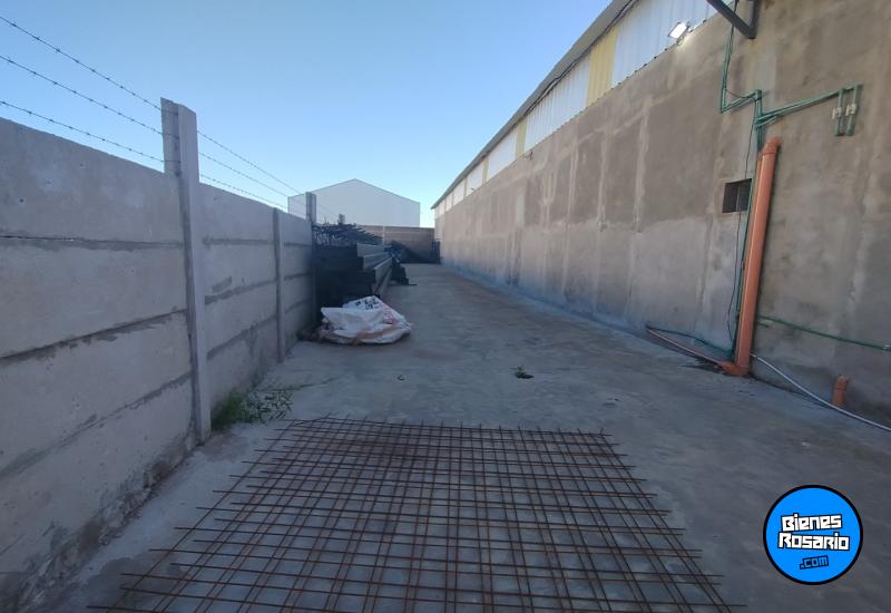 Galpones / Depósitos - Rosario - Venta