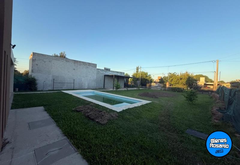 Casas - Funes -  Alquiler