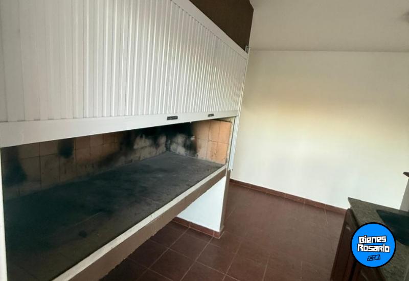 Casas - Funes -  Alquiler