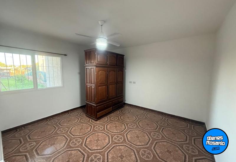 Casas - Funes -  Alquiler