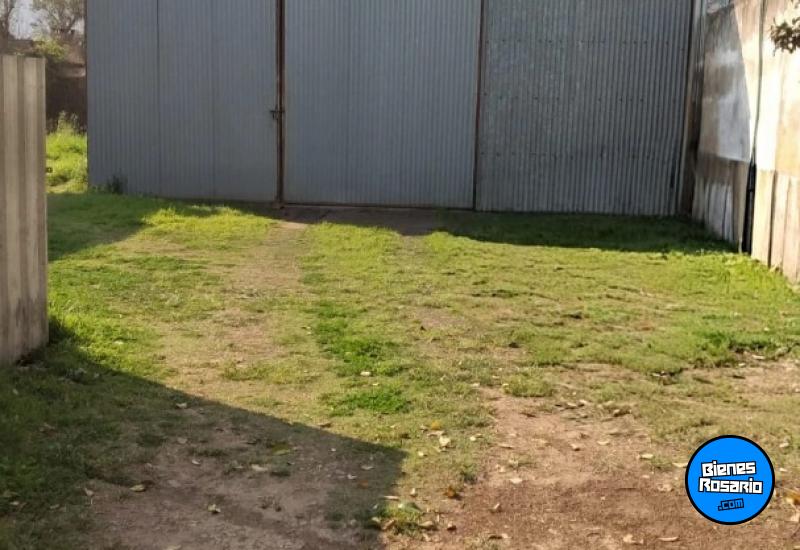 Galpones / Depósitos - Oliveros - Venta