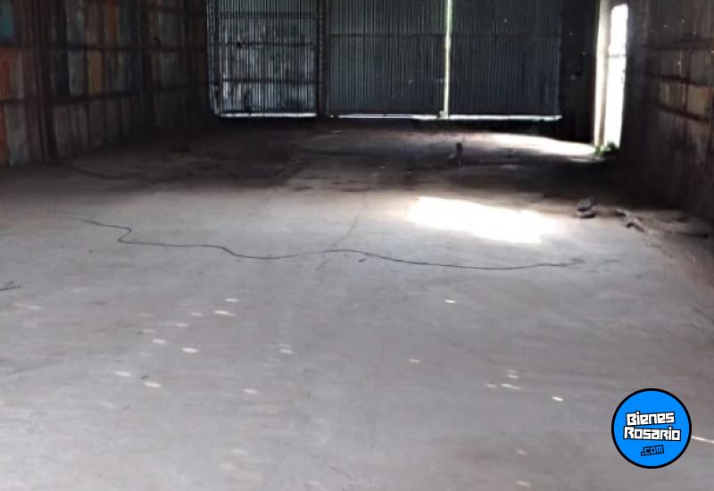 Galpones / Depósitos - Oliveros - Venta