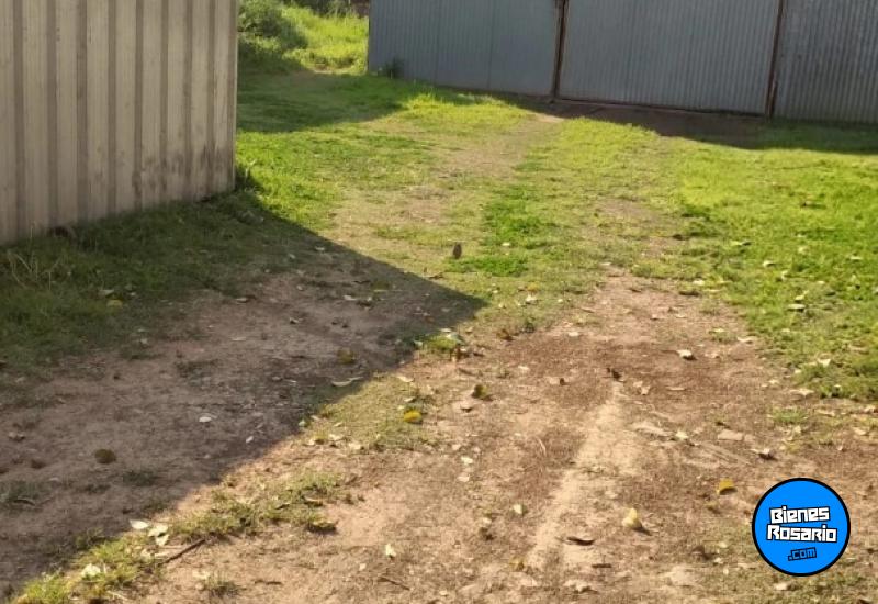 Galpones / Depósitos - Oliveros - Venta