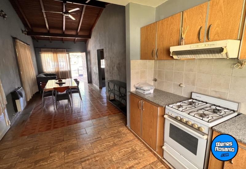 Casas - Funes -  Alquiler