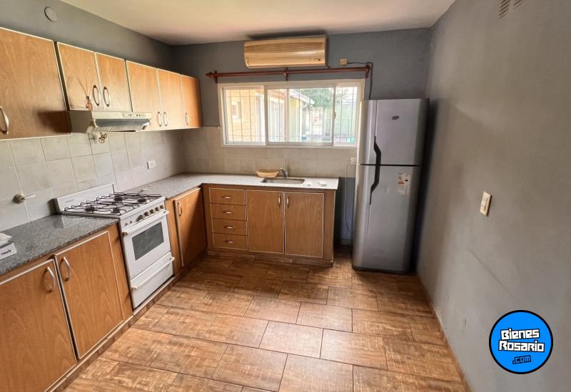 Casas - Funes -  Alquiler