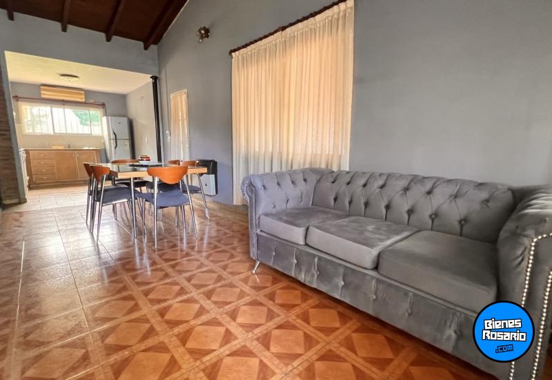 Casas - Funes -  Alquiler