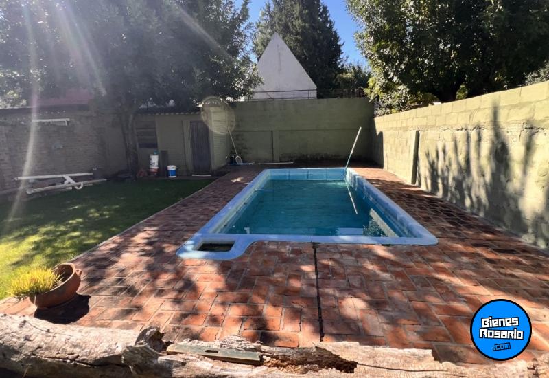 Casas - Funes -  Alquiler