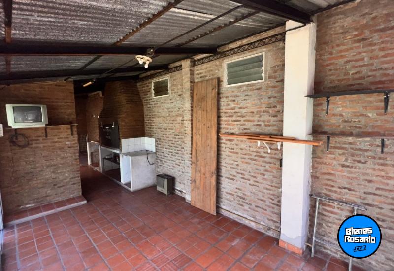 Casas - Funes -  Alquiler