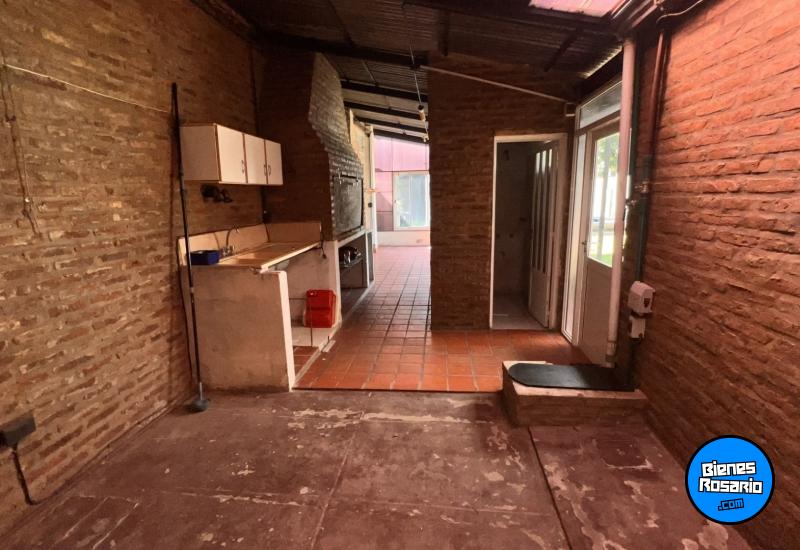 Casas - Funes -  Alquiler