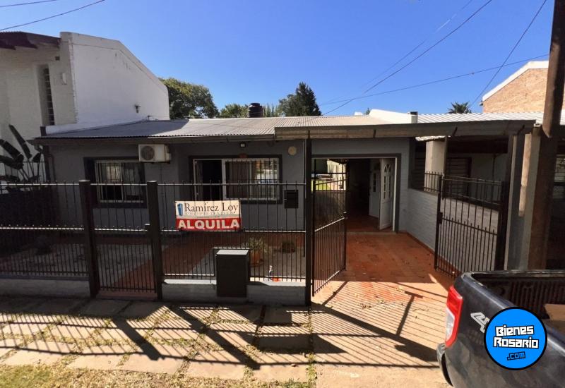 Casas - Funes -  Alquiler