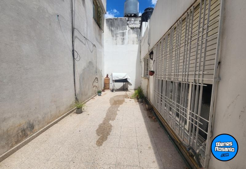Departamentos de pasillo - Rosario - Venta