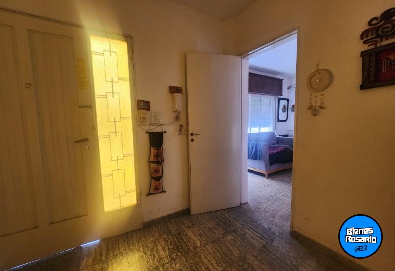 Departamentos de pasillo - Rosario - Venta