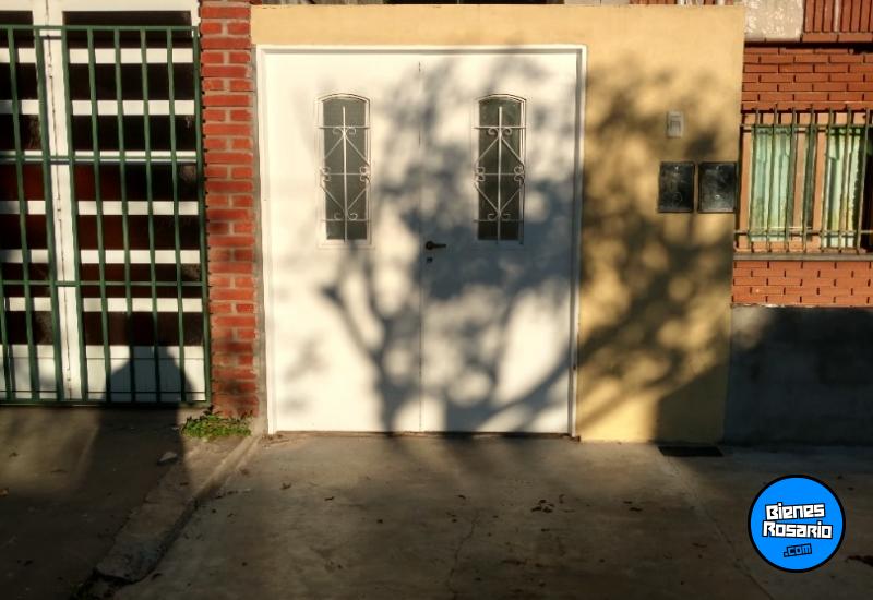 Casas - Rosario -  Alquiler