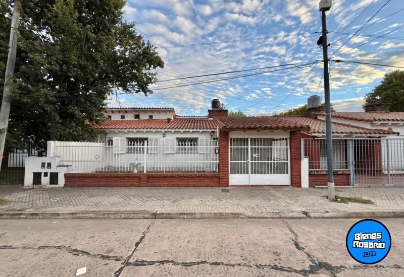 Casas - Rosario -  Alquiler
