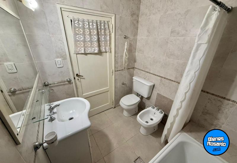 Casas - Rosario -  Alquiler