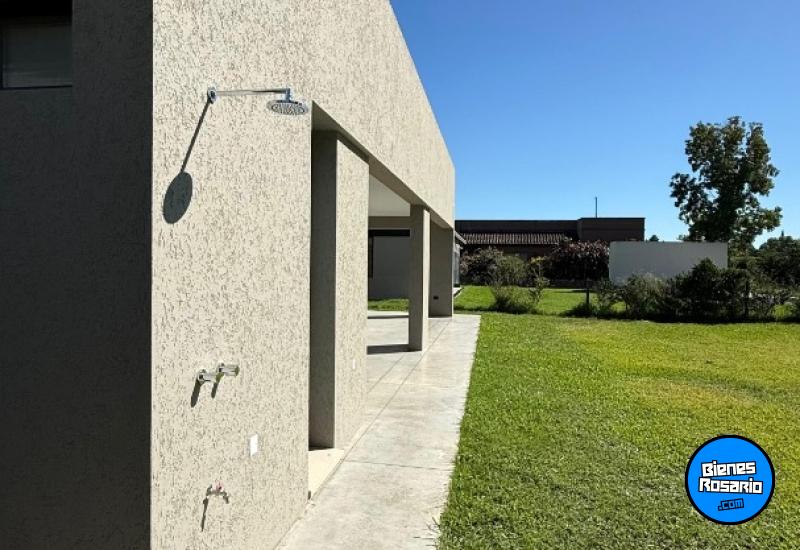 Casas - Funes - Venta