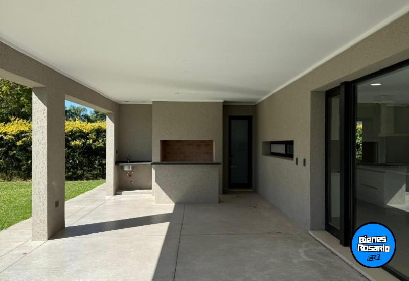 Casas - Funes - Venta