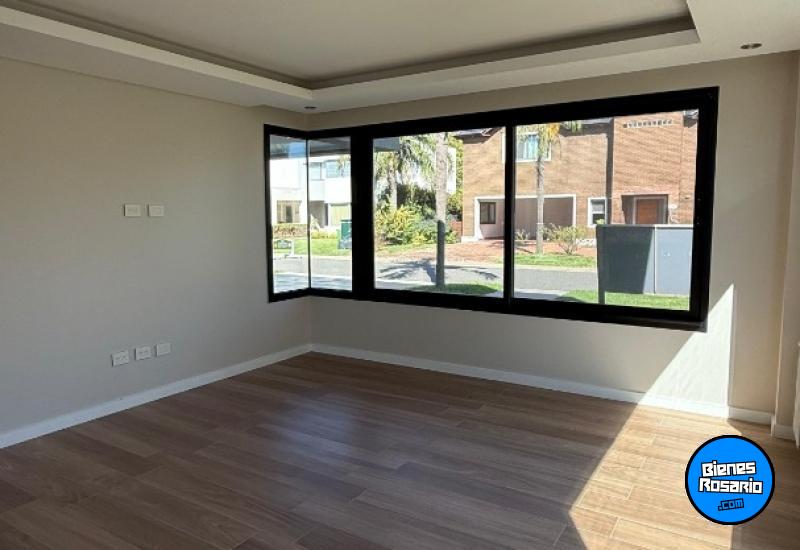 Casas - Funes - Venta