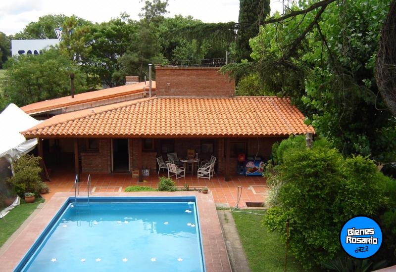 Casas - Funes -  Alquiler