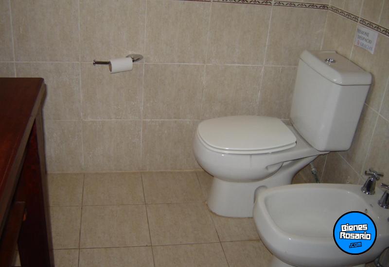 Casas - Funes -  Alquiler