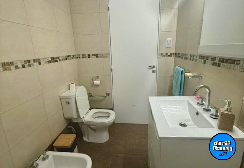 Casas - Rosario -  Alquiler