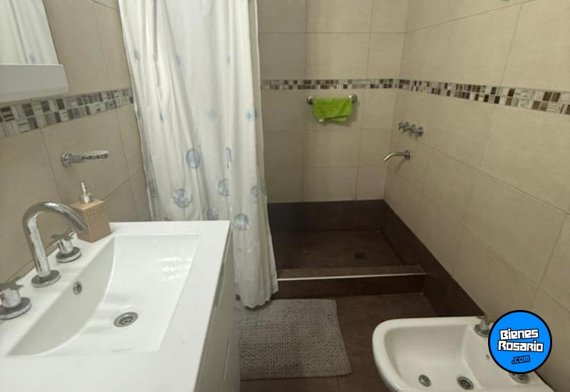 Casas - Rosario -  Alquiler