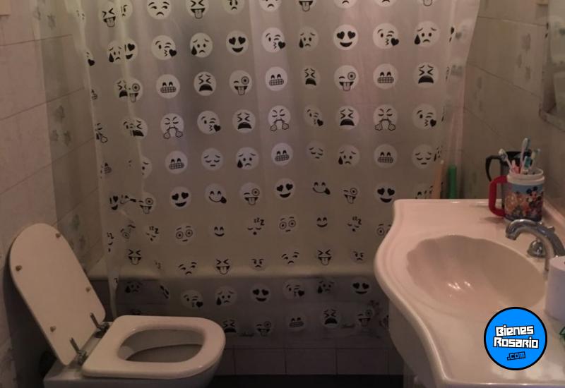 Casas - Rosario -  Alquiler