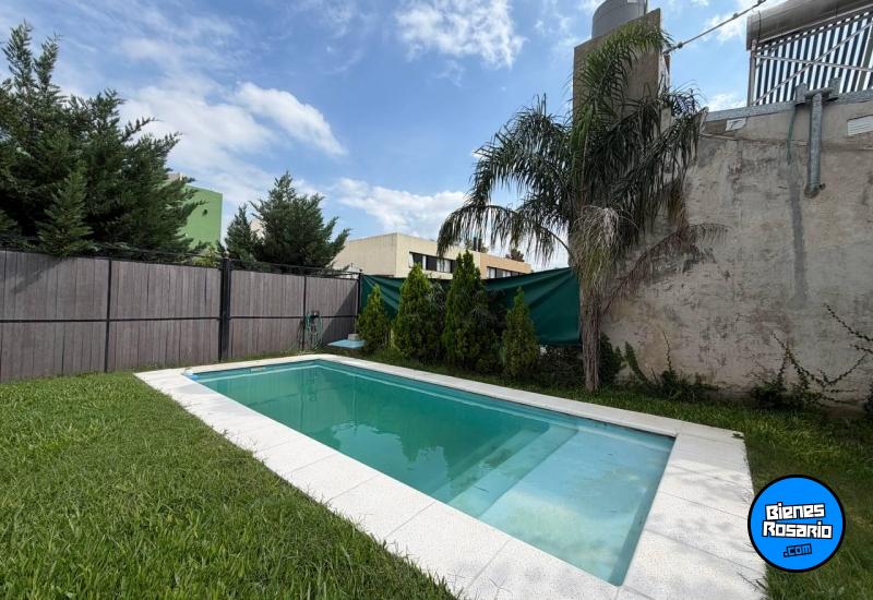 Casas - Rosario -  Alquiler