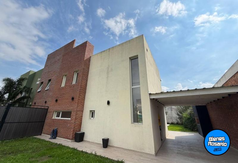 Casas - Rosario -  Alquiler