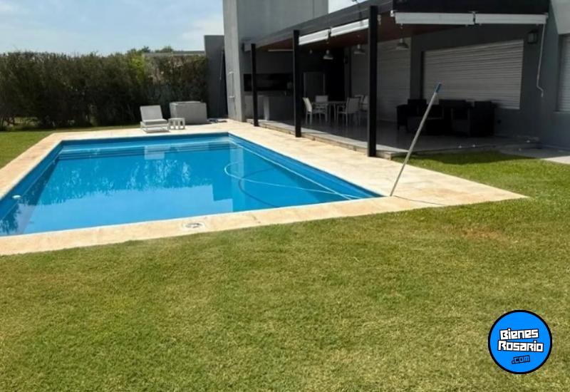 Casas - Funes - Venta