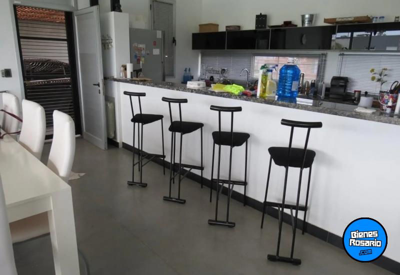 Casas - Funes - Venta