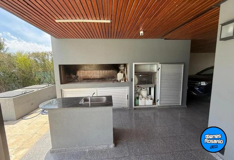 Casas - Funes - Venta