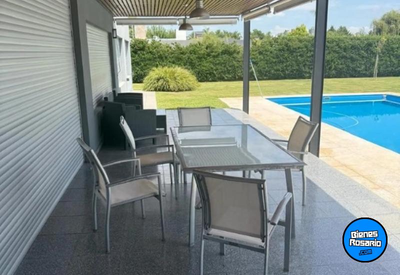 Casas - Funes - Venta