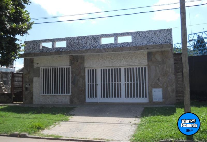 Casas - Rosario -  Alquiler