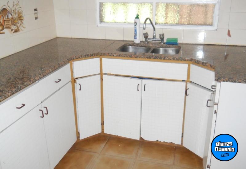 Casas - Rosario -  Alquiler