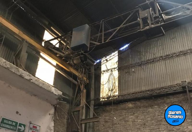 Galpones / Depósitos - Rosario - Venta