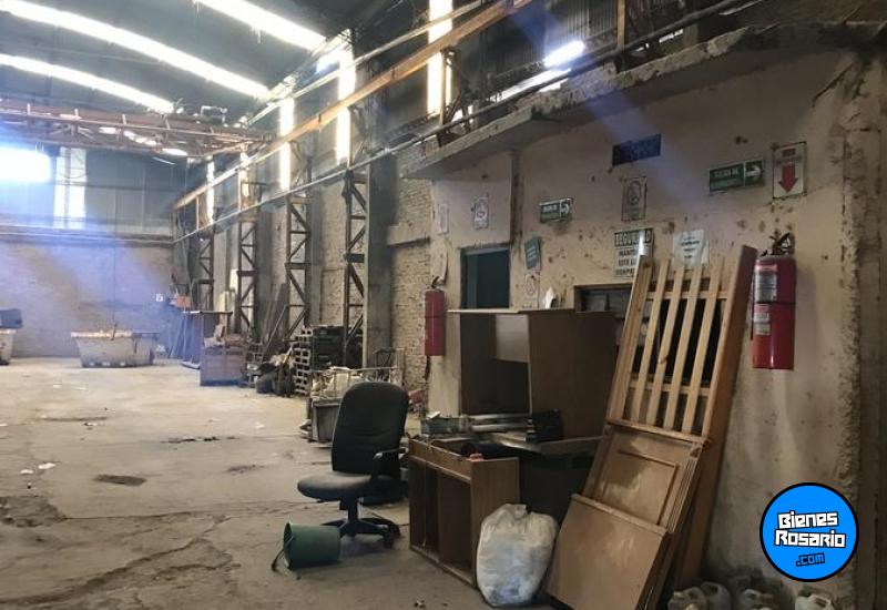 Galpones / Depósitos - Rosario - Venta