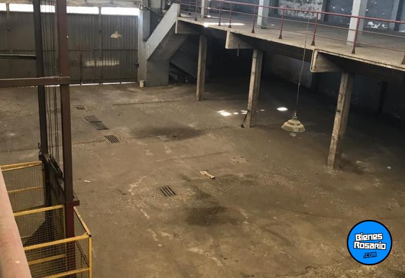 Galpones / Depósitos - Rosario - Venta