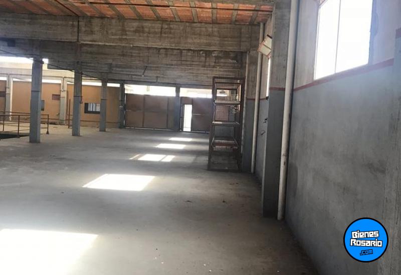 Galpones / Depósitos - Rosario - Venta