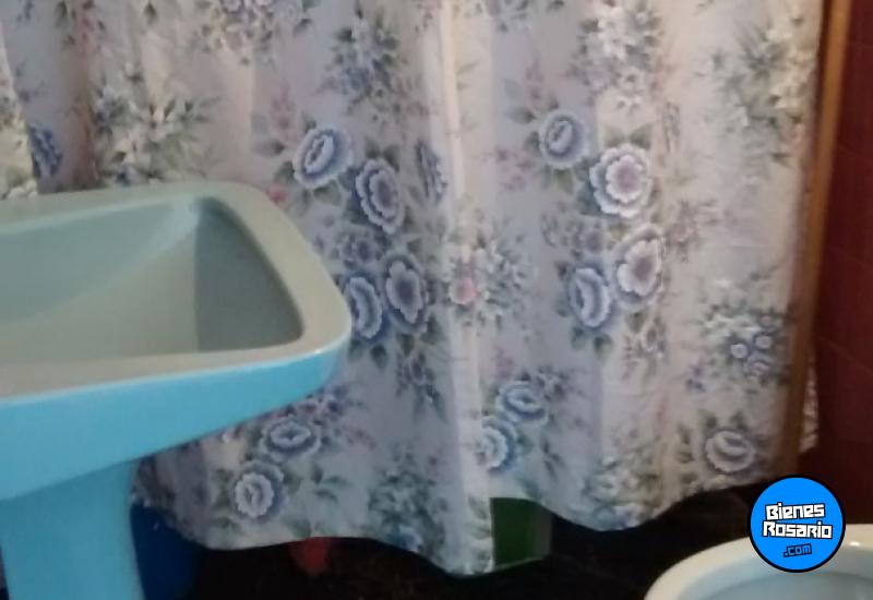 Casas - Rosario -  Alquiler