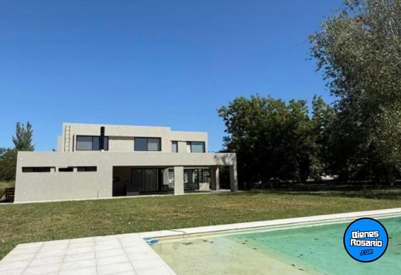 Casas - Funes - Venta