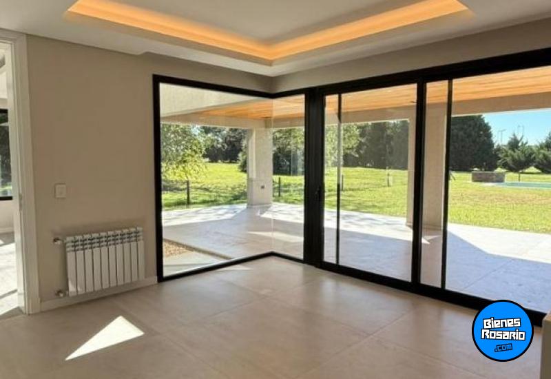 Casas - Funes - Venta
