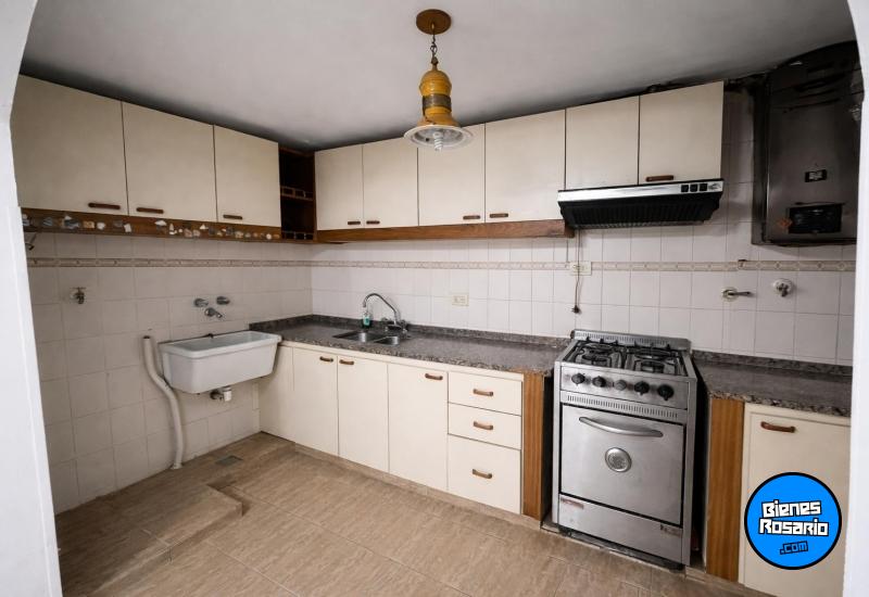 Departamentos de pasillo - Rosario - Venta