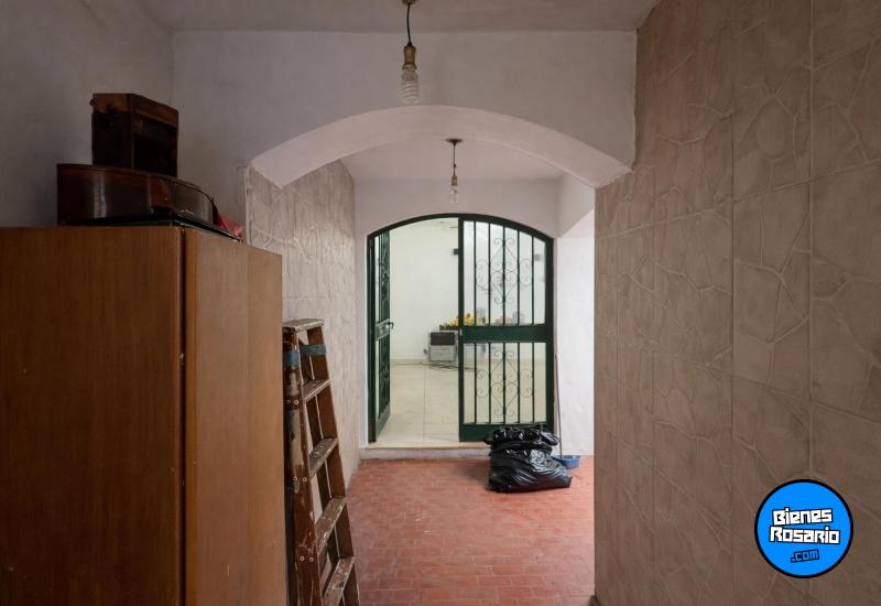 Departamentos de pasillo - Rosario - Venta
