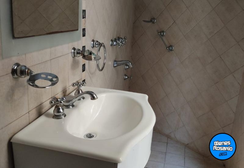 Casas - Rosario -  Alquiler